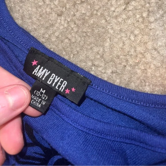 Amy Byer Dark Blue & Black Floral top size M - Picture 6 of 9